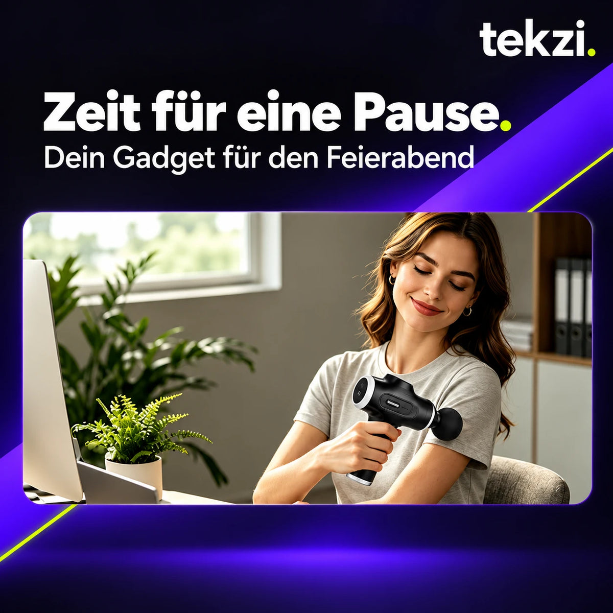 foreverlily Massagepistole mit Kugelkopf am Oberarm, Pausenmotiv im TEKZI-Design